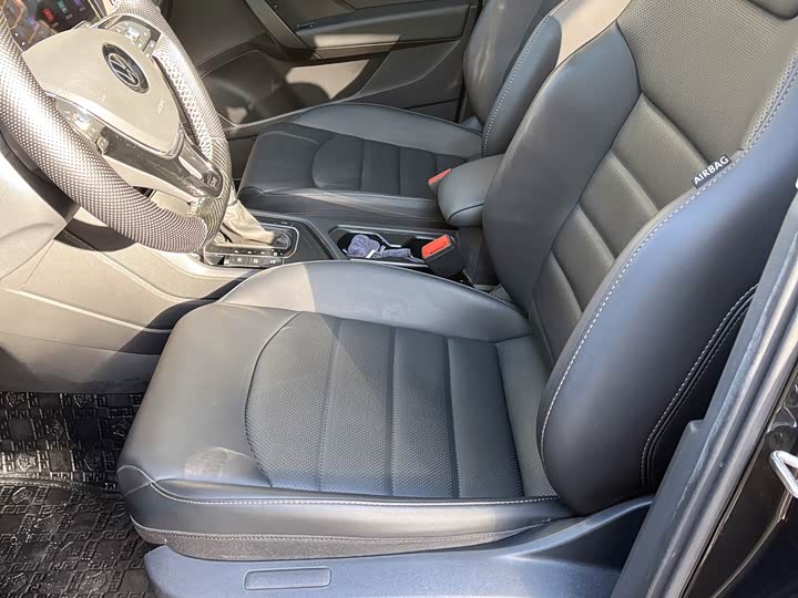 Фото 13 - Volkswagen Tharu