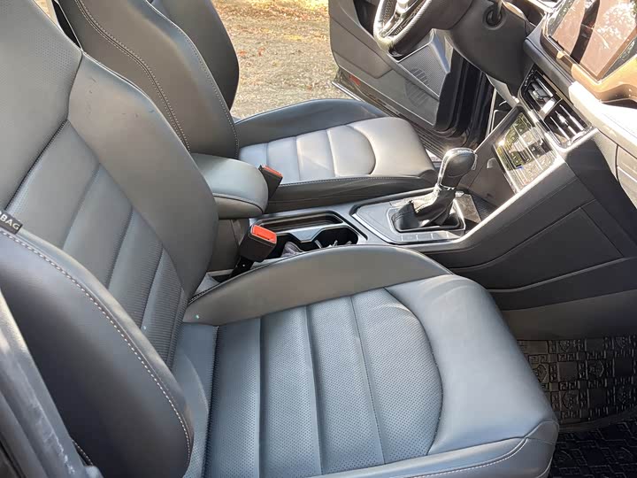 Фото 14 - Volkswagen Tharu