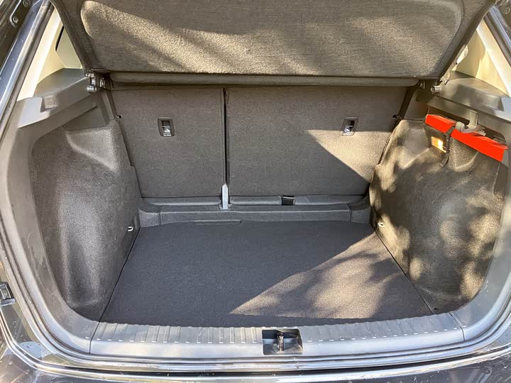 Фото 18 - Volkswagen Tharu