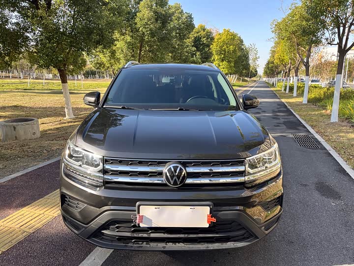 Фото 2 - Volkswagen Tharu