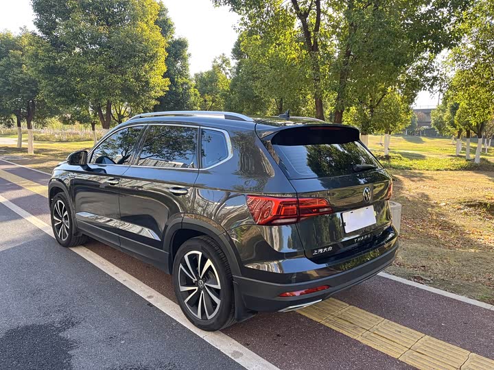 Фото 4 - Volkswagen Tharu