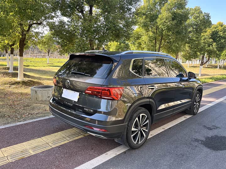 Фото 6 - Volkswagen Tharu