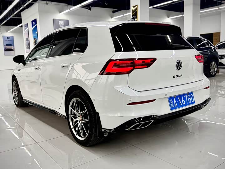 Фото 4 - Volkswagen Golf