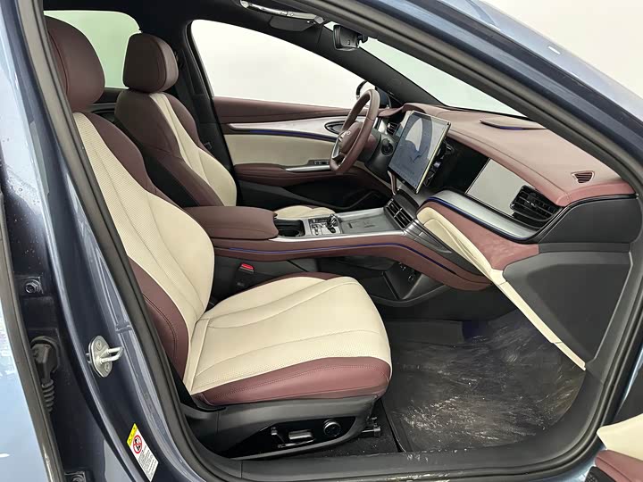 Фото 11 - BYD Seal 07 DM-i Hybrid