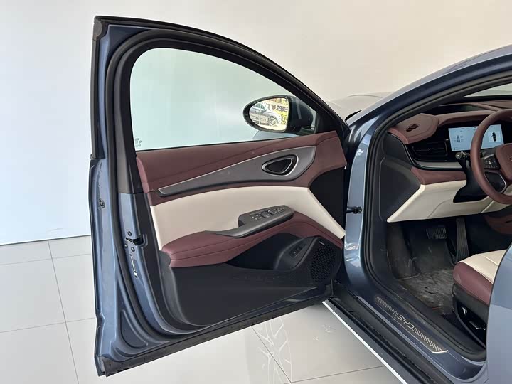 Фото 14 - BYD Seal 07 DM-i Hybrid