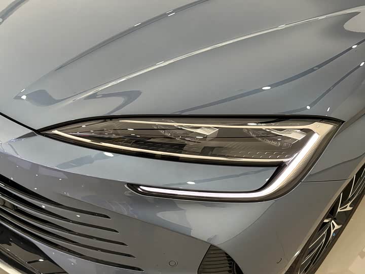 Фото 3 - BYD Seal 07 DM-i Hybrid