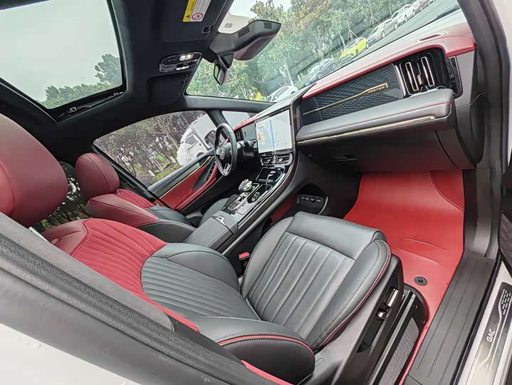 Фото 10 - GAC Trumpchi M8