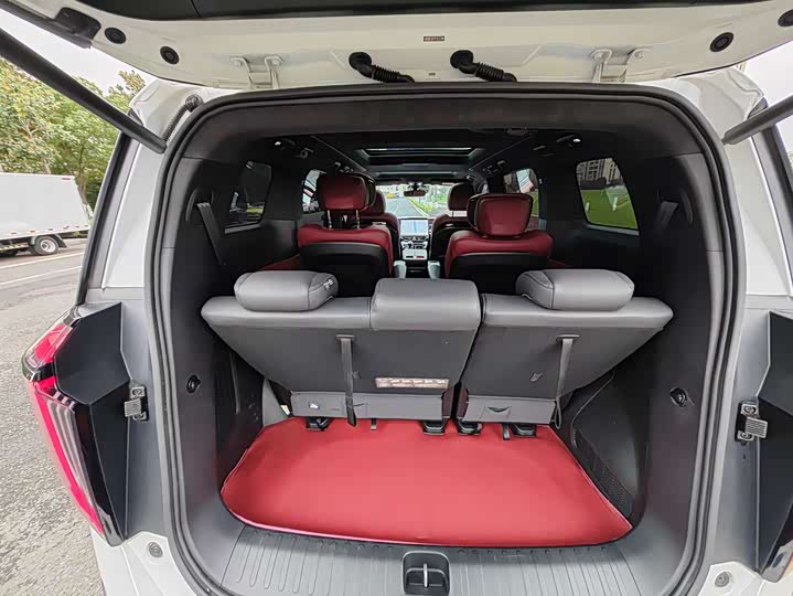 Фото 11 - GAC Trumpchi M8