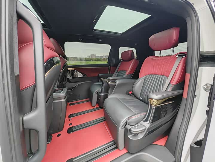 Фото 8 - GAC Trumpchi M8