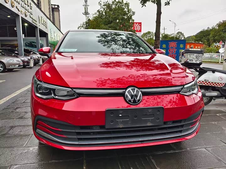 Фото 2 - Volkswagen Golf