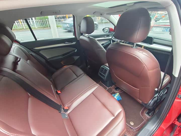 Фото 6 - Volkswagen Golf