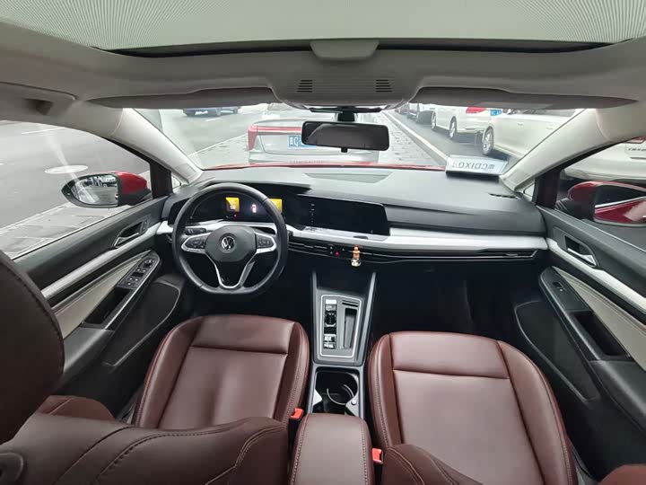 Фото 8 - Volkswagen Golf