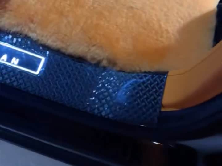 Фото 8 - Rolls-Royce Cullinan