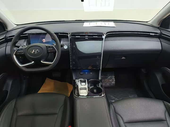 Фото 14 - Hyundai Tucson L