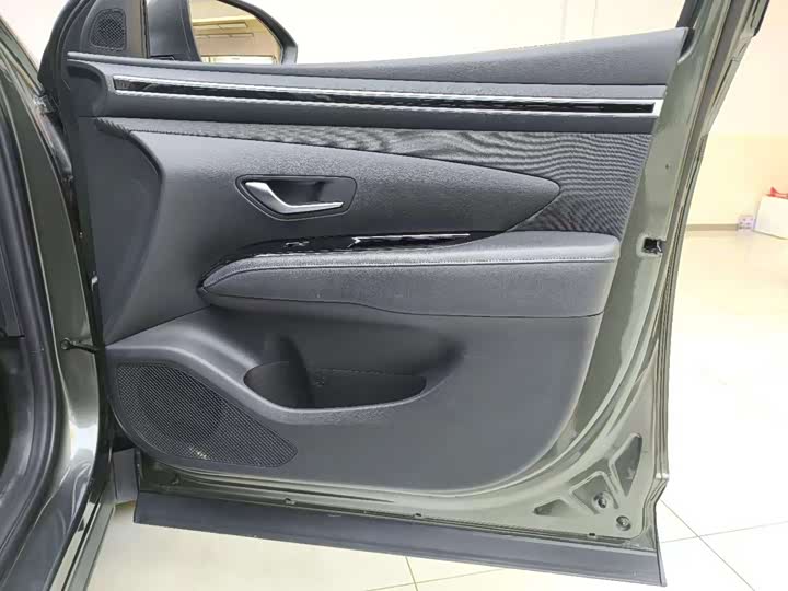 Фото 7 - Hyundai Tucson L