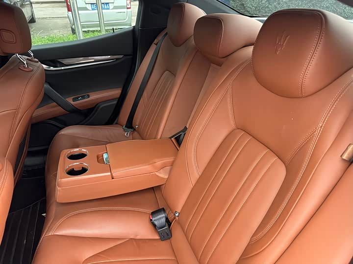 Фото 14 - Maserati Ghibli