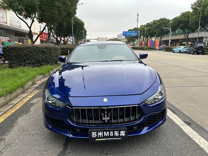 Фото 2 - Maserati Ghibli