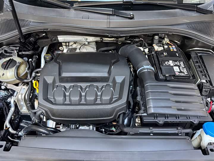 Фото 7 - Volkswagen Tiguan L Pro