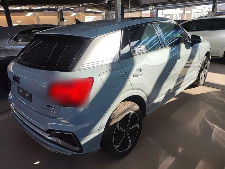 Фото 6 - Audi Q2L e-tron