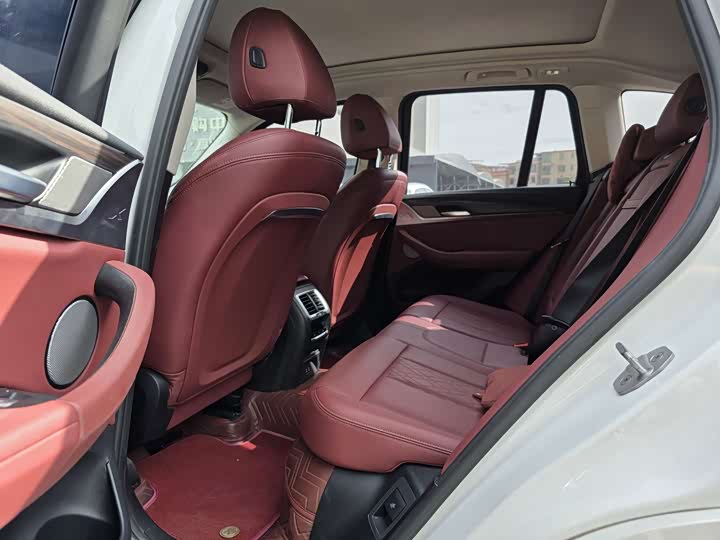 Фото 13 - BMW X3