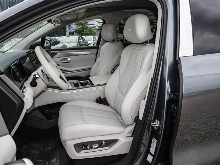 Фото 3 - BYD Tang L