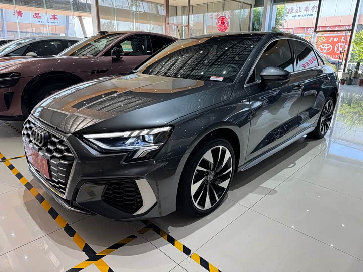 Фото 1 - Audi A3