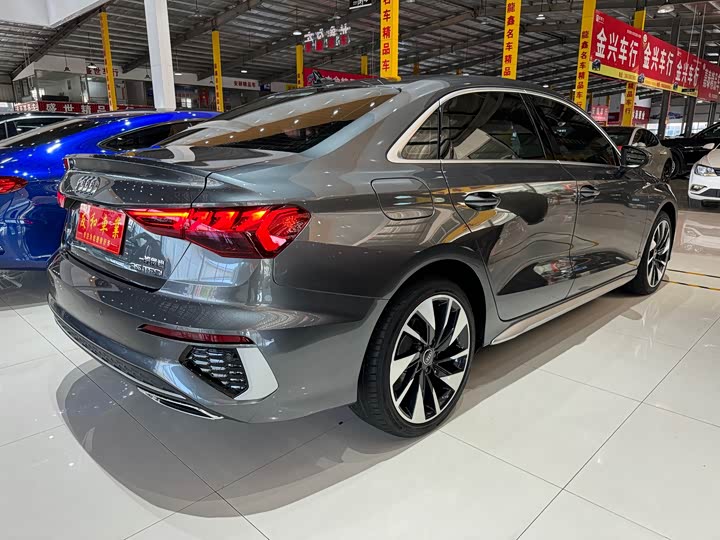 Фото 12 - Audi A3