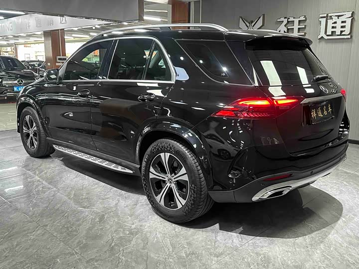 Фото 10 - Mercedes-Benz GLE-Class