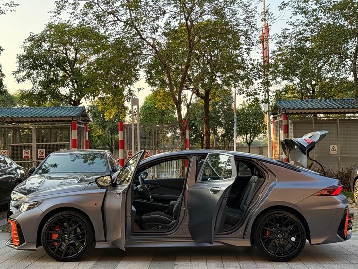 Фото 19 - GAC Trumpchi Empow R