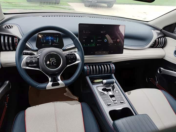 Фото 10 - BYD Yuan Plus