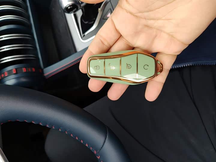 Фото 9 - BYD Yuan Plus