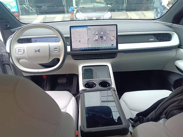 Фото 11 - XPeng G6
