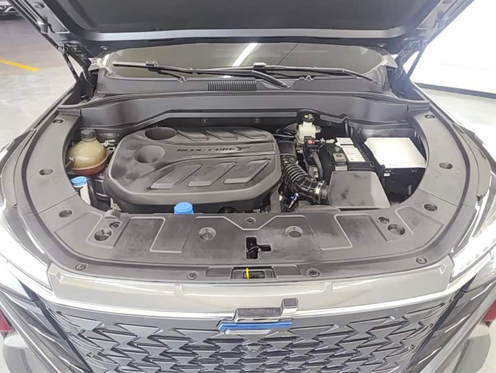 Фото 10 - Changan Oshan Z6