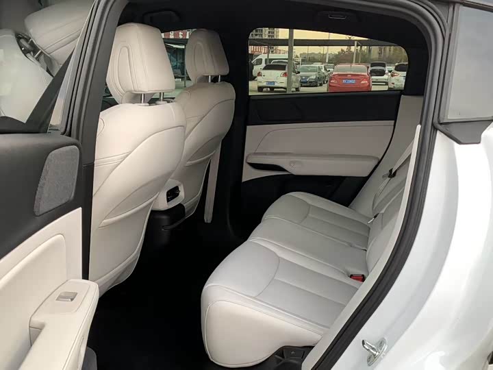 Фото 6 - XPeng G6