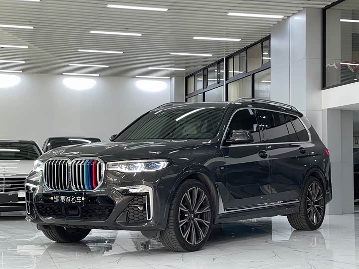 Фото 1 - BMW X7