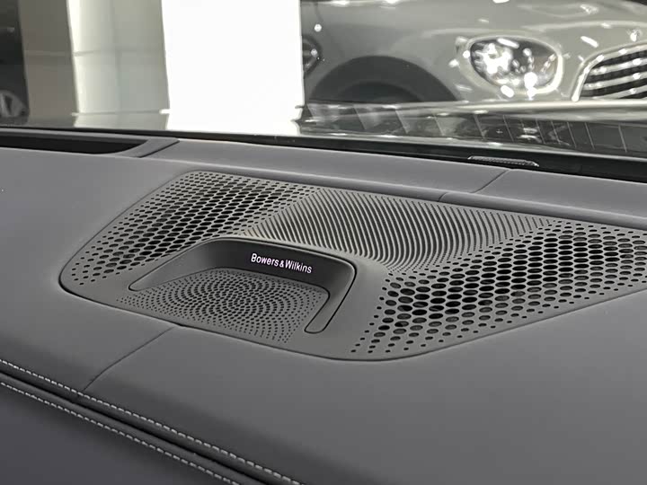 Фото 18 - BMW X7