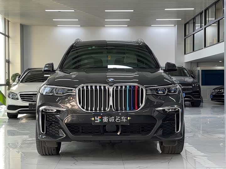 Фото 2 - BMW X7