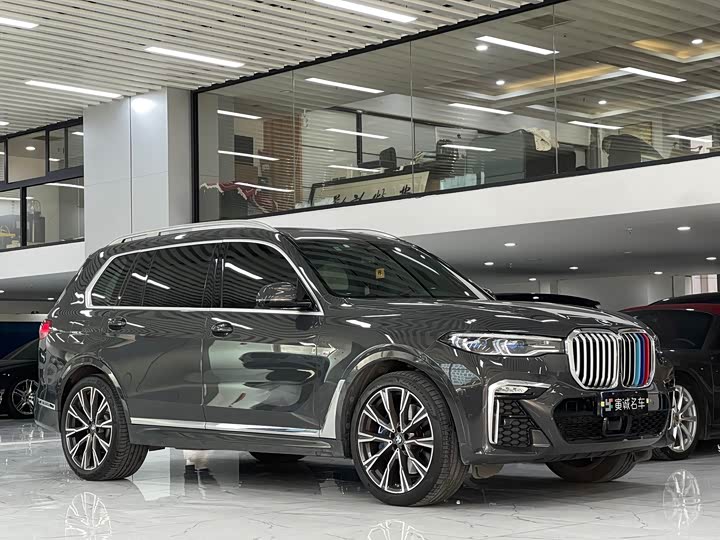Фото 3 - BMW X7
