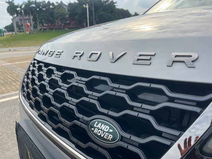 Фото 12 - Land Rover Range Rover Evoque L