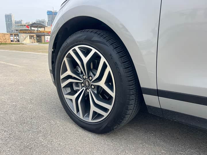 Фото 13 - Land Rover Range Rover Evoque L