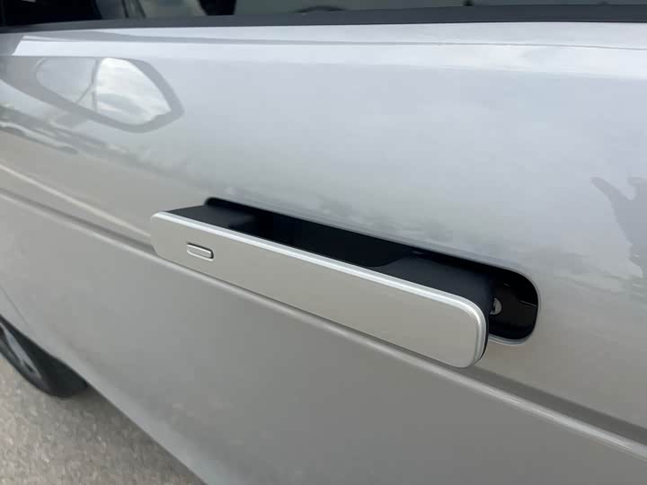 Фото 18 - Land Rover Range Rover Evoque L