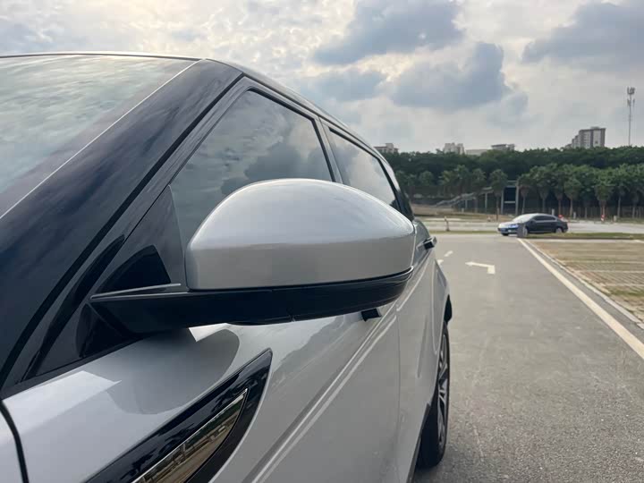 Фото 19 - Land Rover Range Rover Evoque L