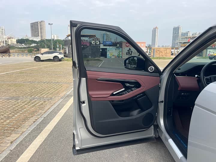 Фото 20 - Land Rover Range Rover Evoque L