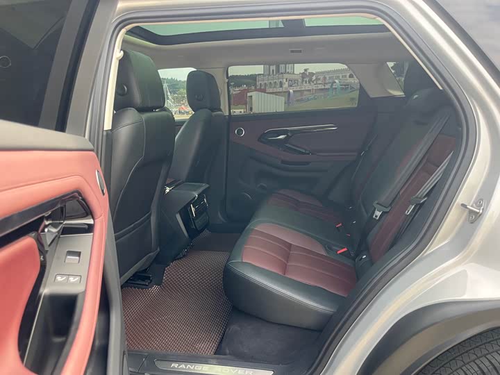 Фото 29 - Land Rover Range Rover Evoque L