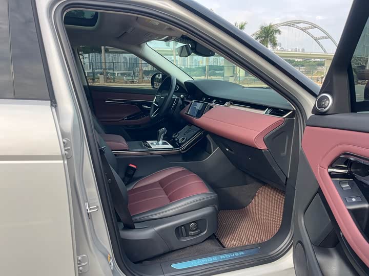 Фото 35 - Land Rover Range Rover Evoque L