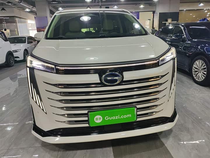 Фото 3 - GAC Trumpchi E9