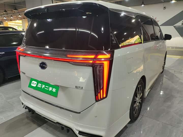 Фото 7 - GAC Trumpchi E9