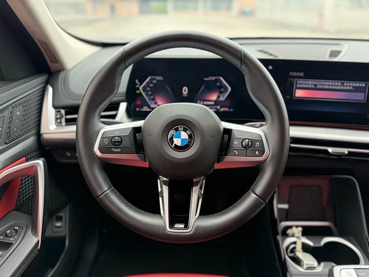 Фото 11 - BMW X1