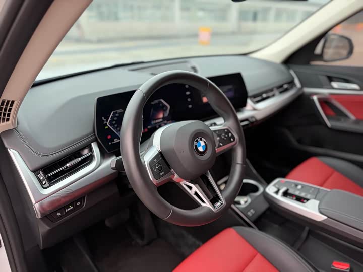 Фото 13 - BMW X1