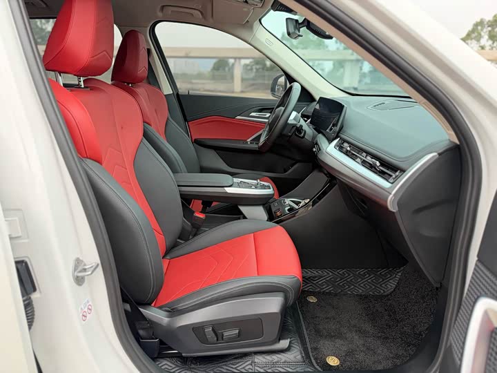 Фото 15 - BMW X1